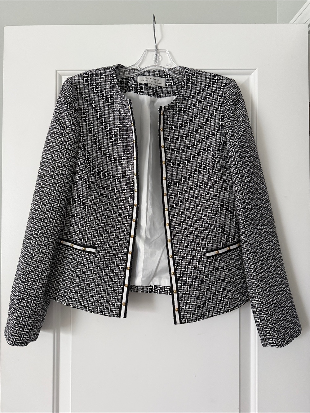 Tahari Black & White Textured Tweed Open-Front Jacket